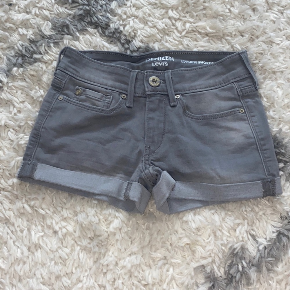 Low rise gray jeans shorts